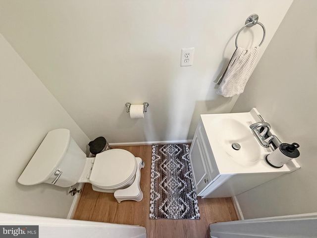 2535 JAMES MONROE CIR, Herndon, VA 20171