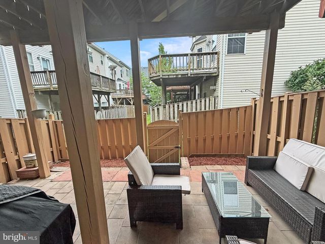 2535 JAMES MONROE CIR, Herndon, VA 20171