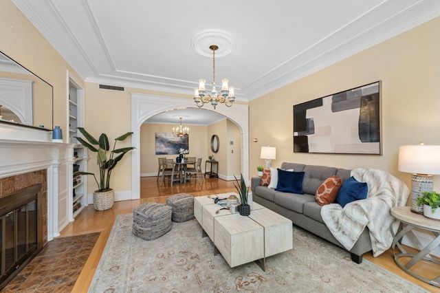 403 Marlborough St 9, Boston, MA 02115