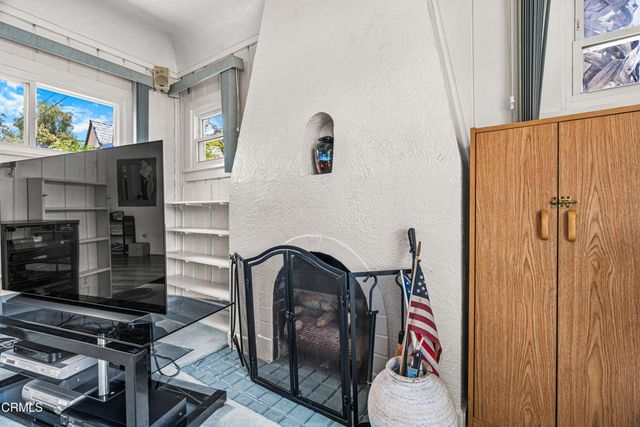 861 Monterey Road, Glendale, CA 91206