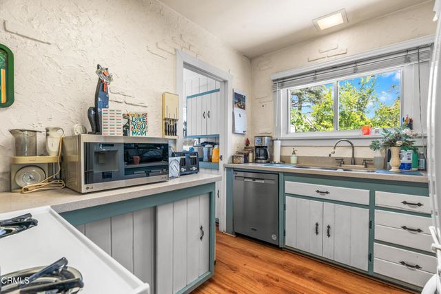 861 Monterey Road, Glendale, CA 91206