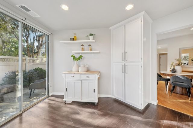 2520 2520 Beach Head Way, Richmond, CA 94804