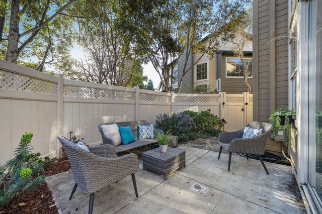 2520 2520 Beach Head Way, Richmond, CA 94804