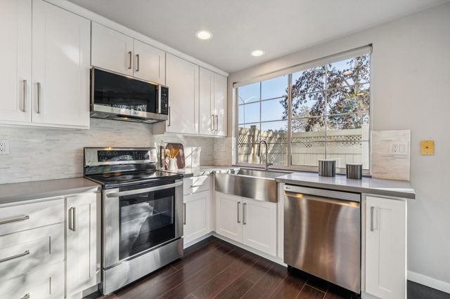 2520 2520 Beach Head Way, Richmond, CA 94804