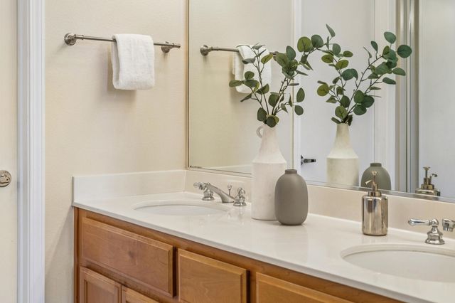 2520 2520 Beach Head Way, Richmond, CA 94804