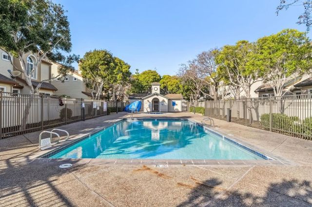 2520 2520 Beach Head Way, Richmond, CA 94804