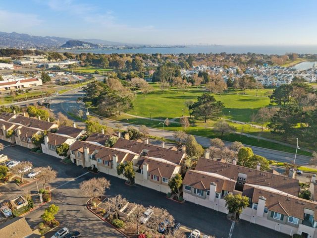 2520 2520 Beach Head Way, Richmond, CA 94804