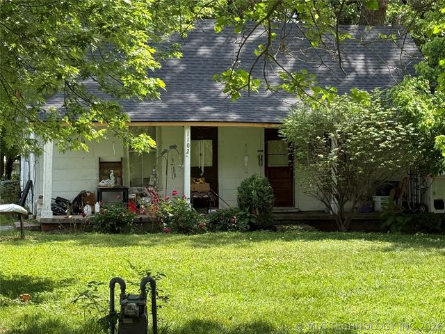 1102 SE 12th Street, Wagoner, OK 74467