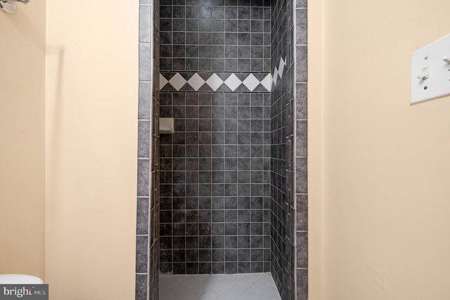 1123 W LOMBARD ST, Baltimore, MD 21223