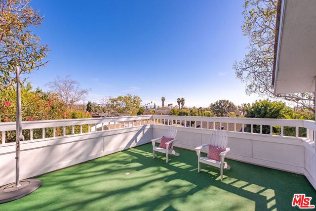 3245 Provon Lane, Los Angeles, CA 90034