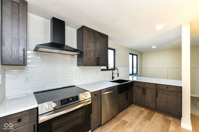 11802 Wainwright Boulevard, Fishers, IN 46038