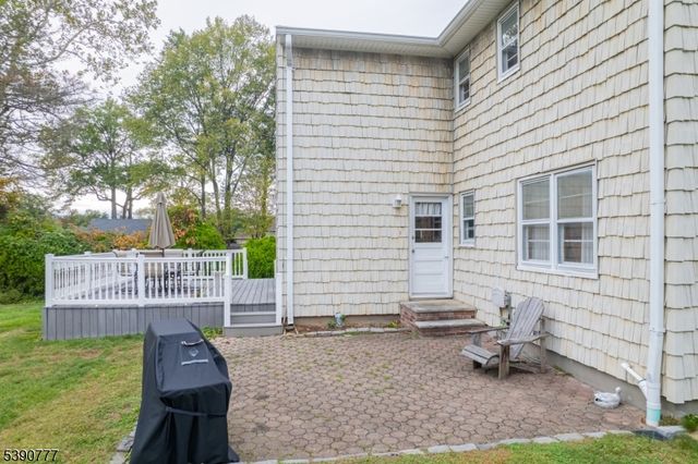 279 Madison Hill Rd, Clark Twp., NJ 07066