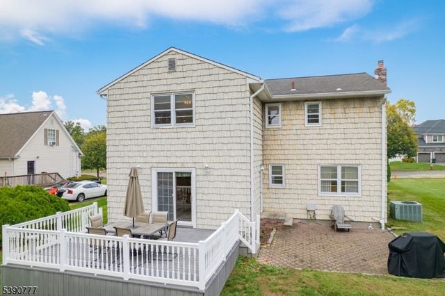 279 Madison Hill Rd, Clark Twp., NJ 07066