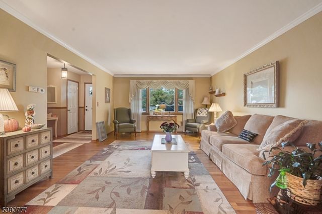 279 Madison Hill Rd, Clark Twp., NJ 07066