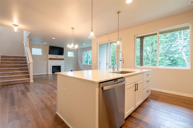 6847 88th Drive NE, Marysville, WA 98270