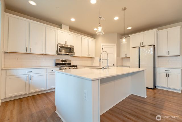 6847 88th Drive NE, Marysville, WA 98270