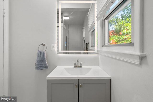 824 PHILADELPHIA AVE, Silver Spring, MD 20910