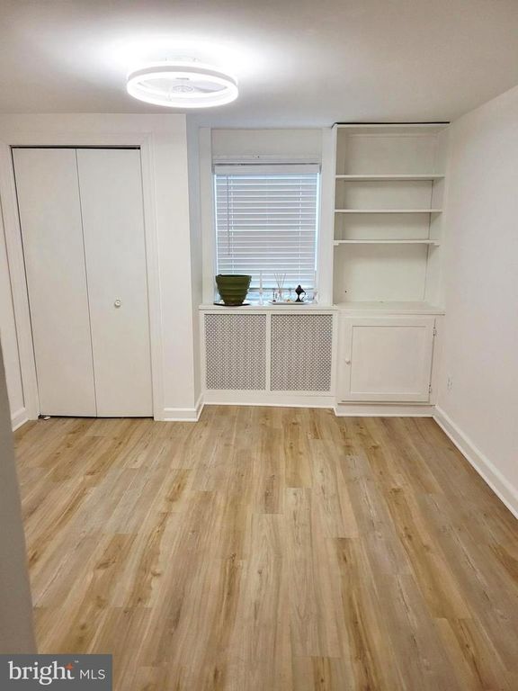 Image 18 of property listing at 824 PHILADELPHIA AVE, Silver Spring, MD 20910