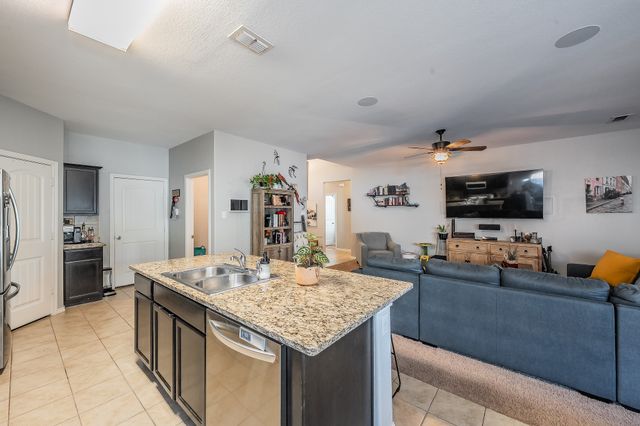 1124 Forest Glen Drive, Azle, TX 76020