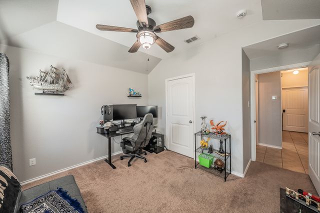 1124 Forest Glen Drive, Azle, TX 76020