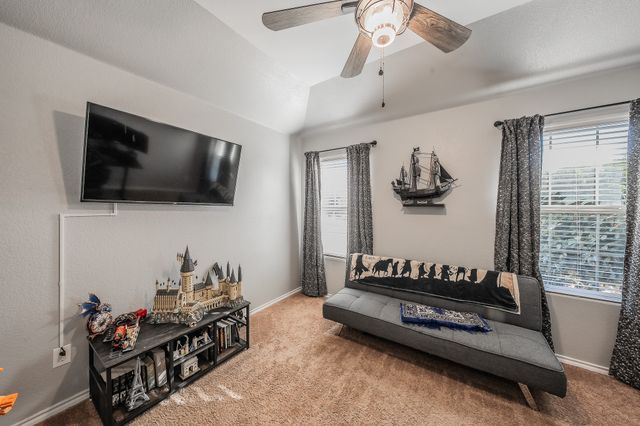 1124 Forest Glen Drive, Azle, TX 76020