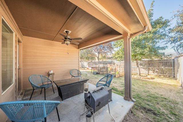 1124 Forest Glen Drive, Azle, TX 76020