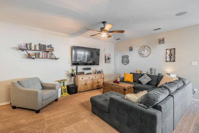 1124 Forest Glen Drive, Azle, TX 76020