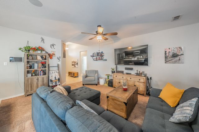 1124 Forest Glen Drive, Azle, TX 76020