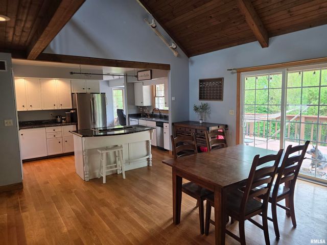 9 CHRISENDALE Lane, Washington, IL 61571