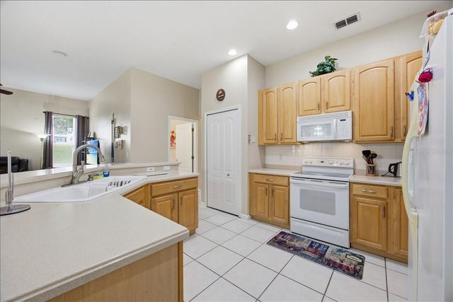 722 BRIGHTON DRIVE, Davenport, FL 33897