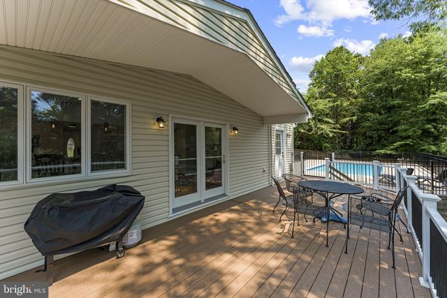 7154 CHESTERFIELD, Warrenton, VA 20187