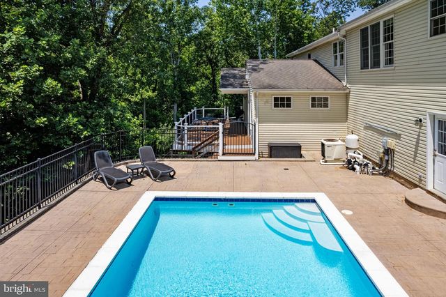 7154 CHESTERFIELD, Warrenton, VA 20187