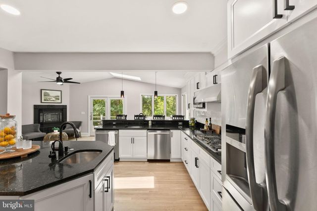 7154 CHESTERFIELD, Warrenton, VA 20187