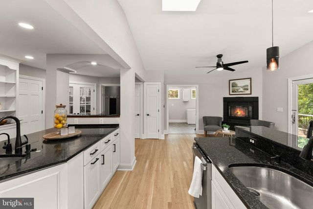 7154 CHESTERFIELD, Warrenton, VA 20187