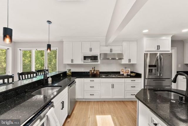 7154 CHESTERFIELD, Warrenton, VA 20187