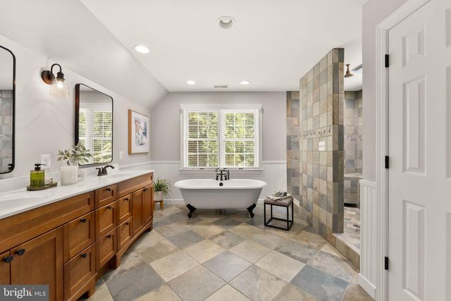 7154 CHESTERFIELD, Warrenton, VA 20187