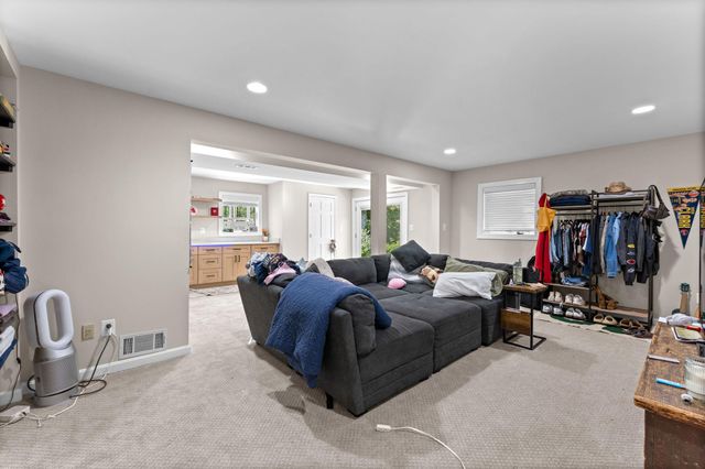 7154 CHESTERFIELD, Warrenton, VA 20187