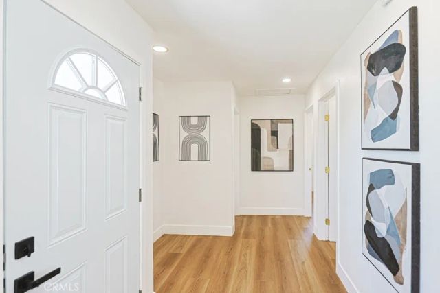 11842 Santa Rosalia, Stanton, CA 90680