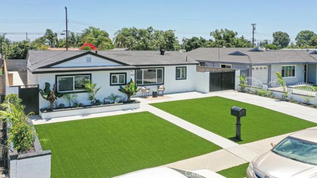 11842 Santa Rosalia, Stanton, CA 90680