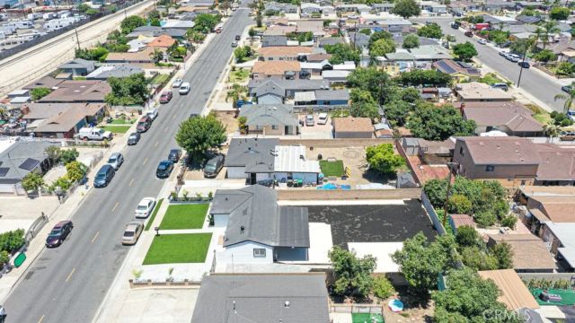 11842 Santa Rosalia, Stanton, CA 90680