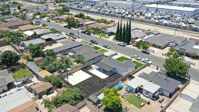 11842 Santa Rosalia, Stanton, CA 90680
