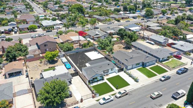 11842 Santa Rosalia, Stanton, CA 90680