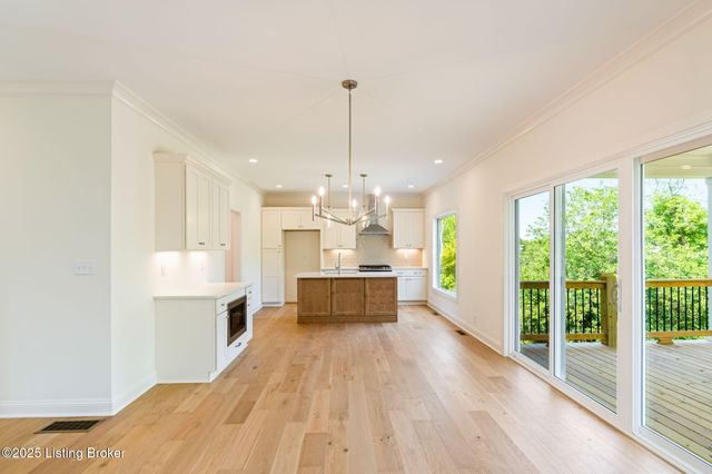 6712 Hypoint Ridge Rd, Crestwood, KY 40014