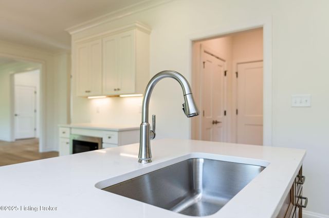 6712 Hypoint Ridge Rd, Crestwood, KY 40014