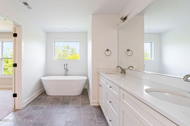 6712 Hypoint Ridge Rd, Crestwood, KY 40014