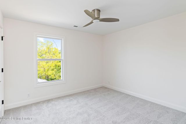 6712 Hypoint Ridge Rd, Crestwood, KY 40014