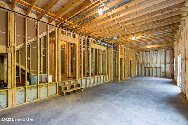 6712 Hypoint Ridge Rd, Crestwood, KY 40014