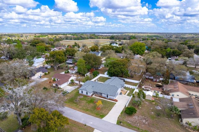 5521 OAK STREET, Mount Dora, FL 32757