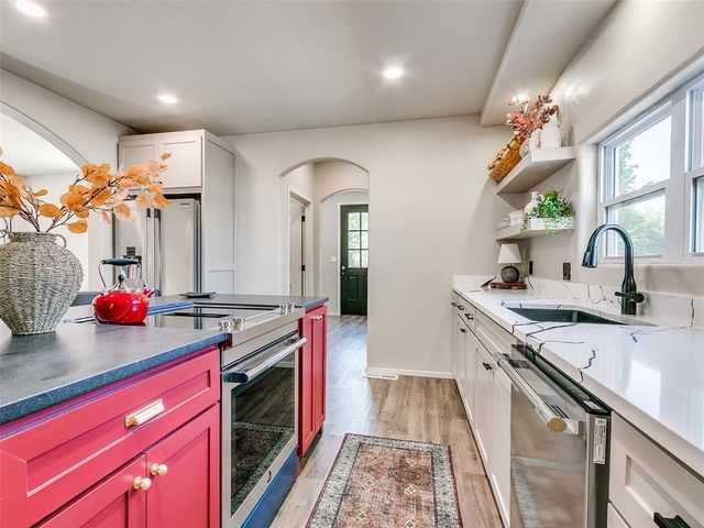 105 E College Avenue, Guthrie, OK 73044