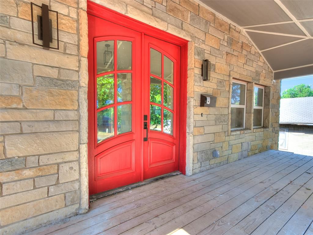 105 E College Avenue, Guthrie, OK 73044